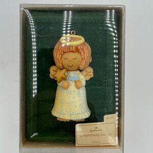 Vintage Hallmark Christmas Angel Ornament Boxed QX139-6